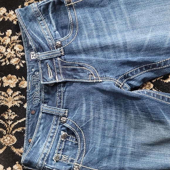 Miss me skinny jeans, gold embellishments on pockets, size 25 - Picture 2 of 4